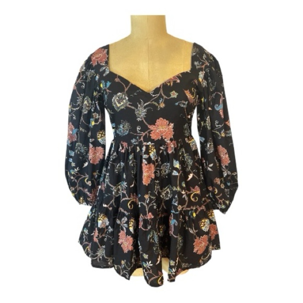 Mille Resort & Travel Balloon Sl Floral Black Ruffle Bottom Mini Dress
